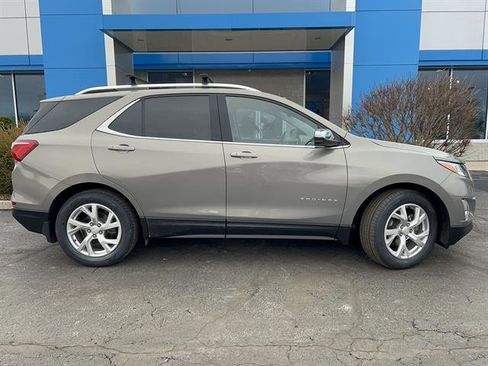 Used 2018 Chevrolet Equinox Premier image 8