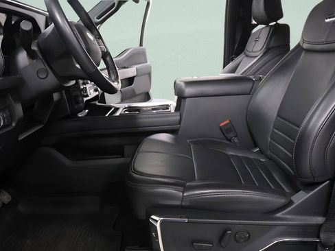 Used 2025 Ford F250 Platinum image 23