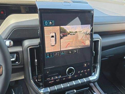 New 2026 GMC Yukon Denali w/ Advanced Technology Package AWD/4WD image 16