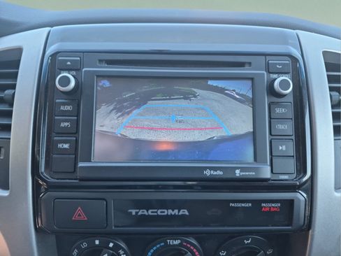 Used 2015 Toyota Tacoma PreRunner RWD image 25