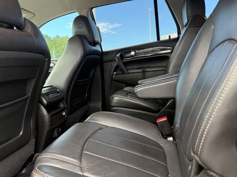Used 2017 Buick Enclave Leather FWD image 15