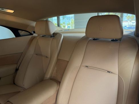 Used 2014 Rolls-Royce Wraith image 28