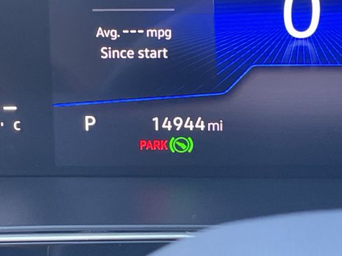 Certified 2025 Volkswagen Jetta Sport image 28