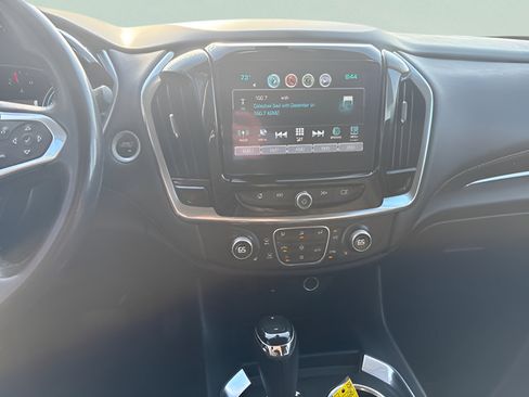 Used 2018 Chevrolet Traverse LT AWD/4WD image 23