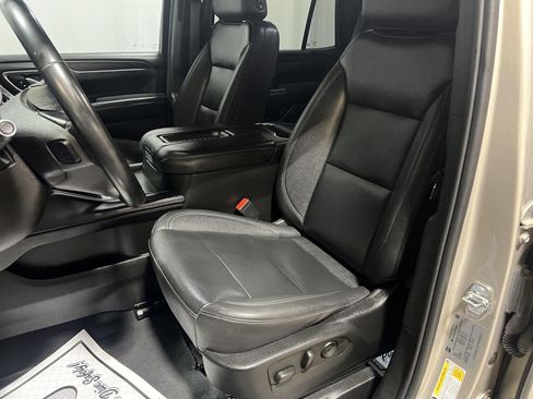 Used 2024 Chevrolet Tahoe LT AWD/4WD image 17