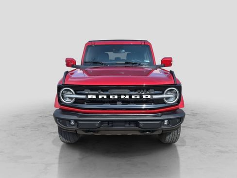Used 2023 Ford Bronco Outer Banks AWD/4WD image 3