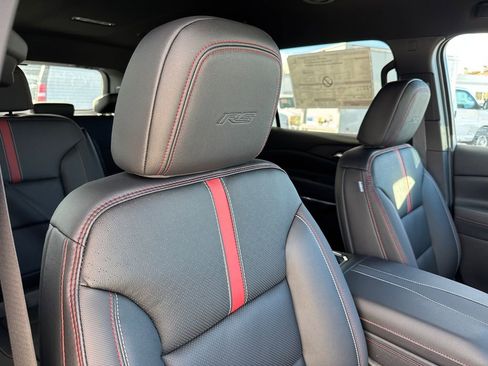 New 2026 Chevrolet Traverse RS FWD image 10