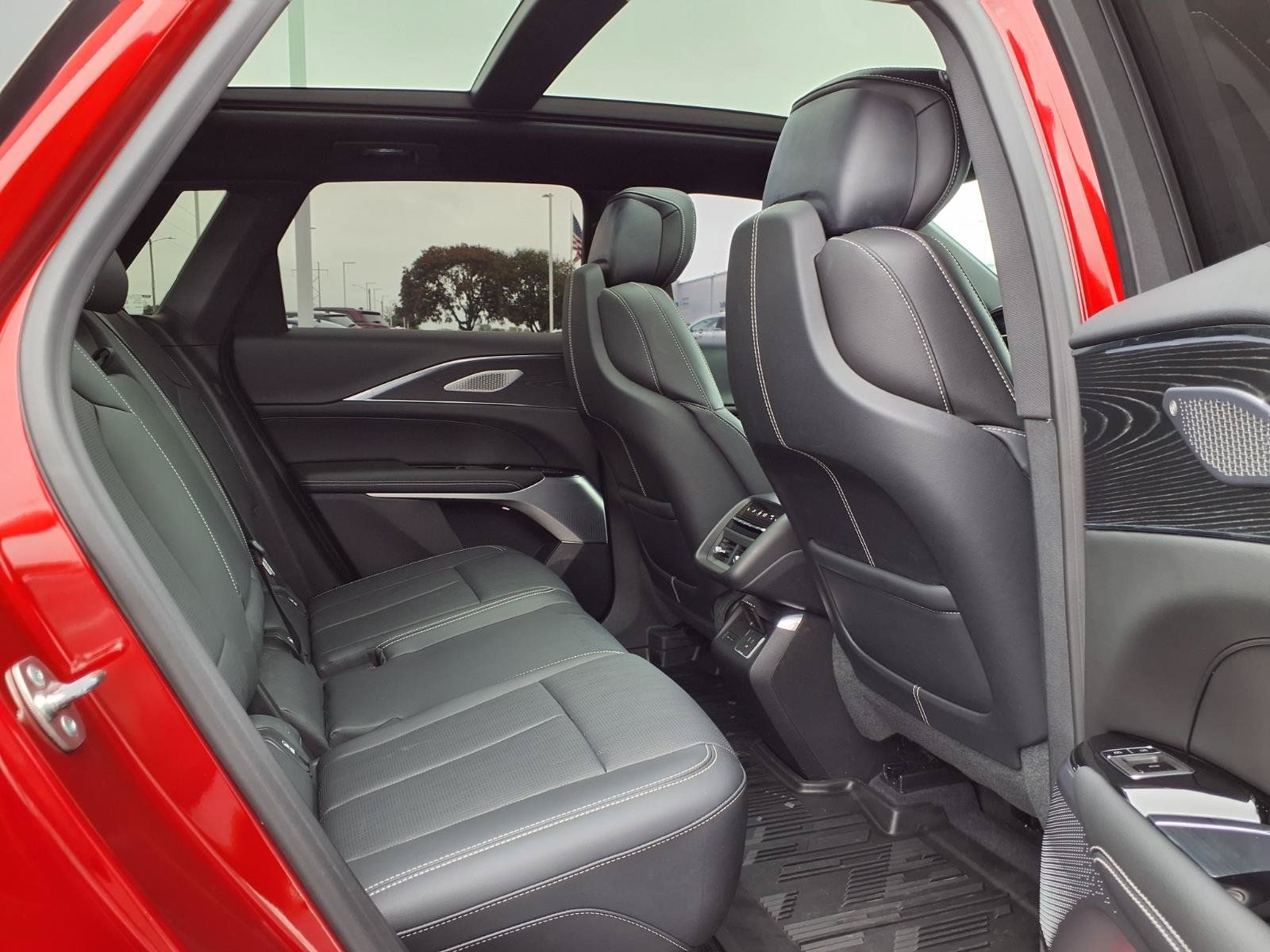 Used 2024 Cadillac Lyriq Sport w/ LPO, Floor Liner Package AWD/4WD image 27