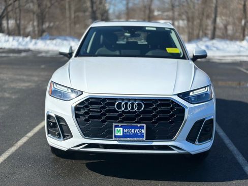 Used 2023 Audi Q5 2.0T Premium w/ Convenience Package image 10