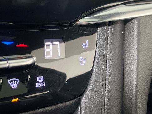 Used 2021 Cadillac XT6 Premium Luxury image 20