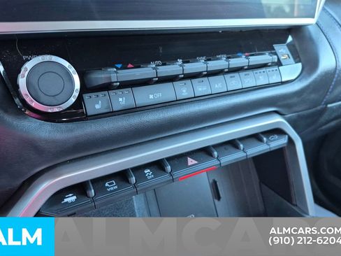 Used 2025 Toyota Tundra Platinum image 32