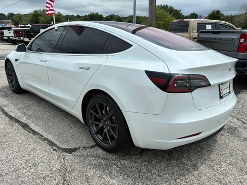 Used 2018 Tesla Model 3 Long Range RWD image 3