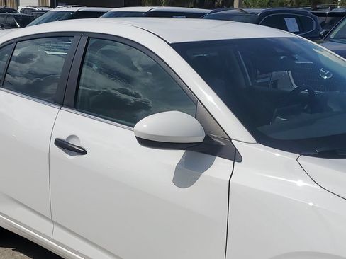 Used 2025 Nissan Sentra S FWD image 10