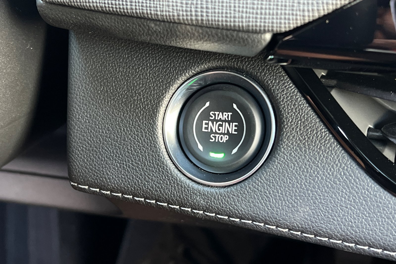 New 2026 Buick Enclave Sport Touring w/ Power Package FWD image 26