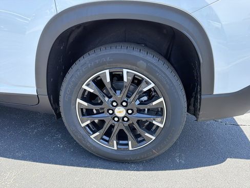 New 2026 Chevrolet Traverse LT w/ Sun and Wheel Package FWD image 21
