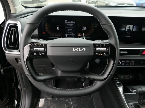 New 2026 Kia Sorento S FWD image 16