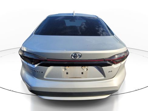 Used 2022 Toyota Corolla LE FWD image 5