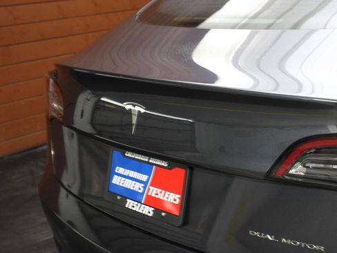 Used 2022 Tesla Model 3 Long Range image 8