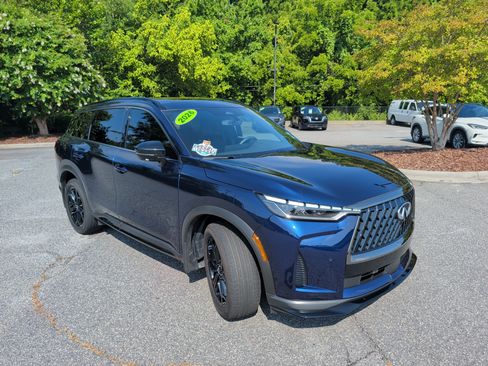 Certified 2026 INFINITI QX60 Sport AWD/4WD image 2