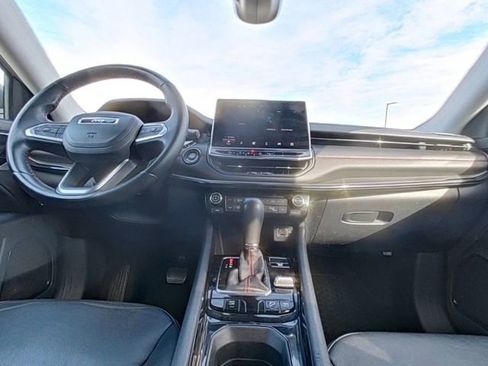 Used 2022 Jeep Compass Trailhawk w/ Trailhawk Convenience Group image 24