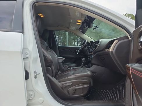 Used 2017 Jeep Cherokee Trailhawk image 53