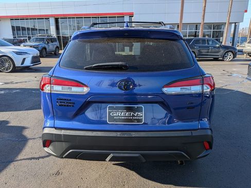 Certified 2022 Toyota Corolla Cross LE image 6