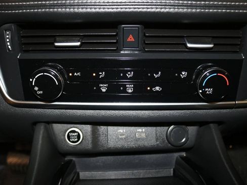 Used 2021 Nissan Rogue S FWD image 59