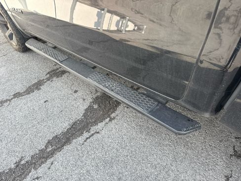 Used 2019 RAM 1500 Big Horn AWD/4WD image 6