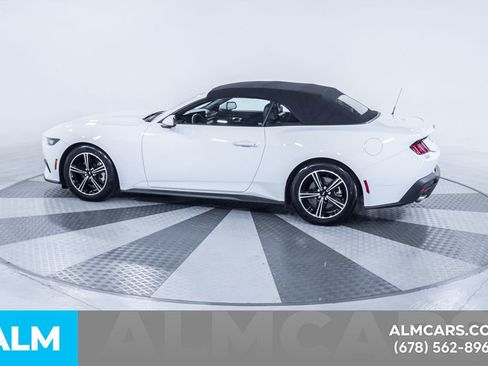 Used 2025 Ford Mustang Premium RWD image 5