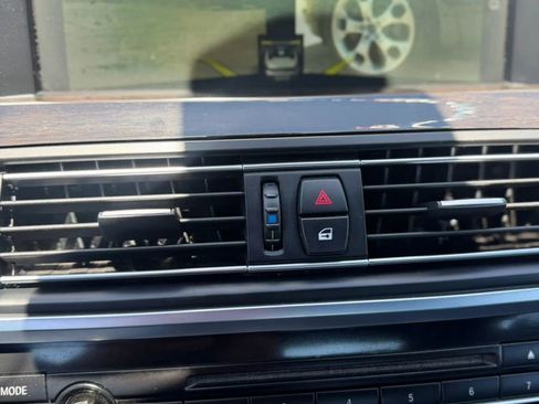 Used 2015 BMW 650i Convertible w/ M Sport Edition RWD image 32