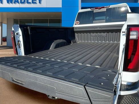 New 2025 GMC Sierra 2500 Denali w/ Denali Reserve Package image 11