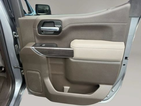 Used 2019 Chevrolet Silverado 1500 LTZ w/ Technology Package AWD/4WD image 50