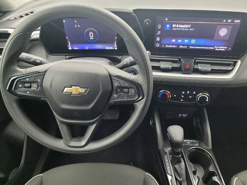 Used 2025 Chevrolet TrailBlazer LT image 22