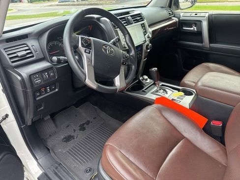 Used 2023 Toyota 4Runner Limited AWD/4WD image 24
