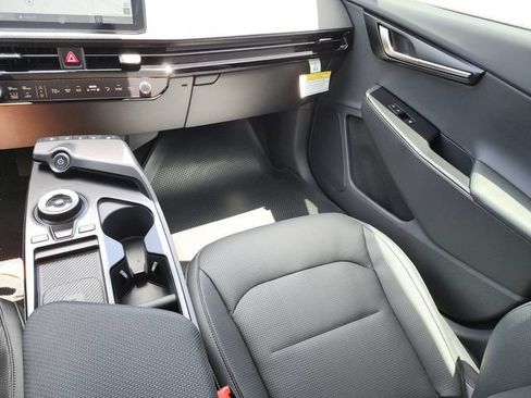New 2026 Kia EV6 Wind AWD/4WD image 19