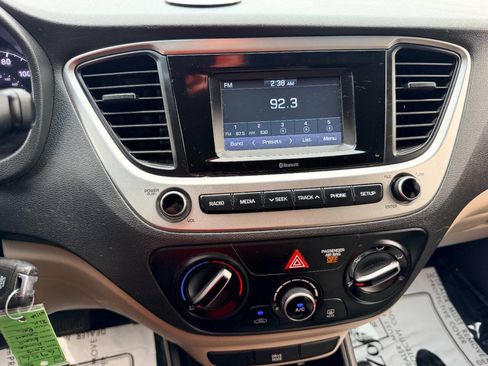 Used 2018 Hyundai Accent SE FWD image 34
