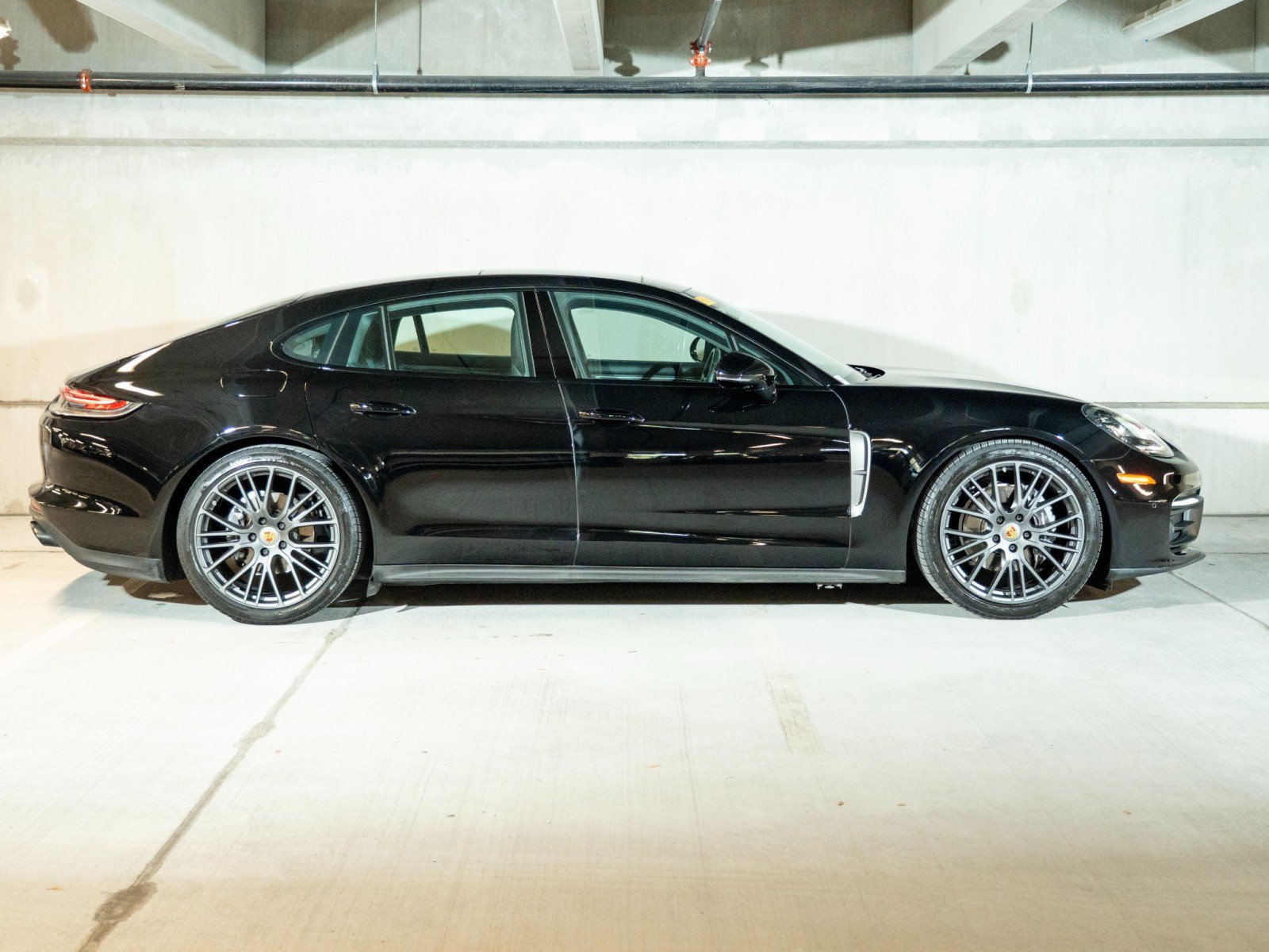 Certified 2023 Porsche Panamera Platinum Edition RWD image 8