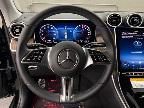 Certified 2025 Mercedes-Benz GLC 350e 4MATIC image 27