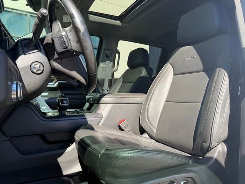 Used 2024 GMC Sierra 1500 Denali w/ Denali Reserve Package image 10