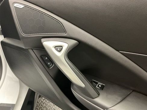 Certified 2015 Chevrolet Corvette Stingray Z51 w/ 2LT Preferred Equipment Group image 22