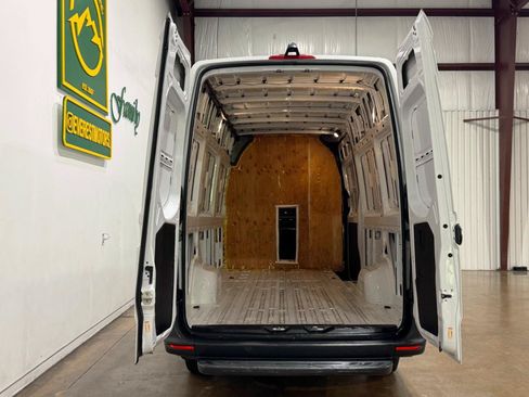 Used 2023 Mercedes-Benz Sprinter 2500 w/ Acoustic Package image 41