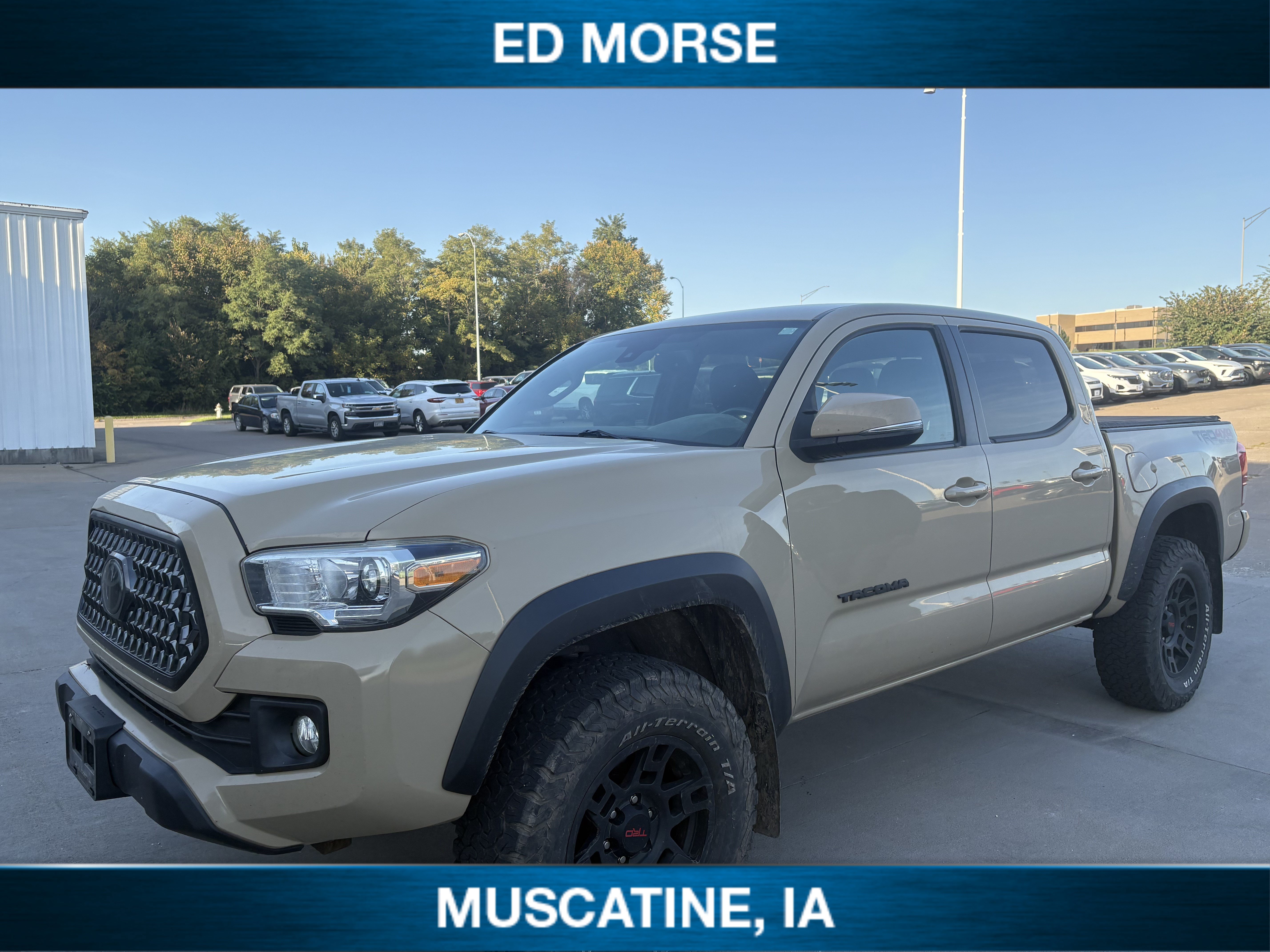 Used 2018 Toyota Tacoma TRD Off-Road AWD/4WD image 1
