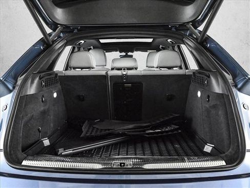 Used 2018 Audi Q3 2.0T Premium Plus w/ Premium Plus Package image 6