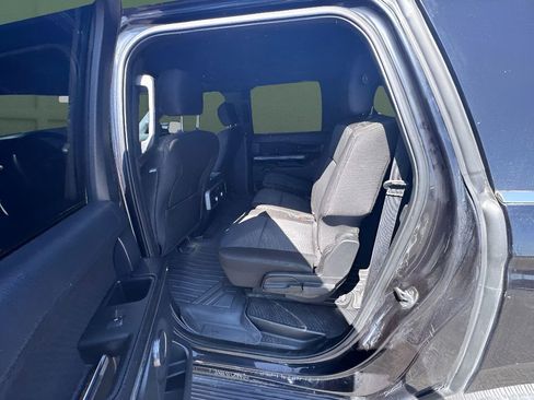 Used 2019 Ford Expedition Max XLT image 29