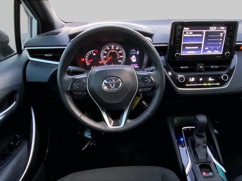 Used 2022 Toyota Corolla SE FWD image 6