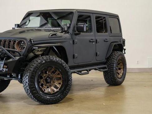 Used 2024 Jeep Wrangler Unlimited Sport image 23