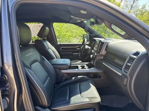 Used 2023 RAM 1500 Laramie AWD/4WD image 28