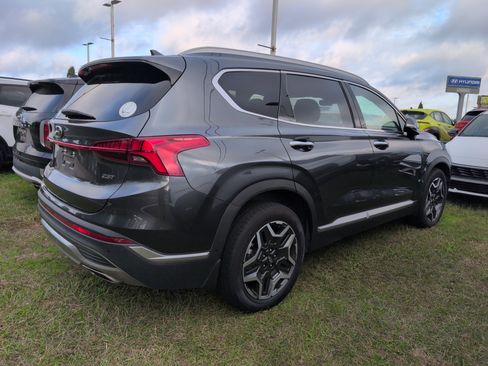 Used 2023 Hyundai Santa Fe Limited image 2