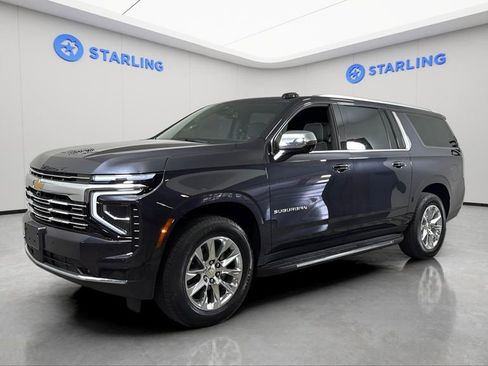 Certified 2025 Chevrolet Suburban Premier image 2