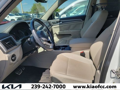 Used 2021 Volkswagen Atlas SE w/ Panoramic Sunroof Package image 6